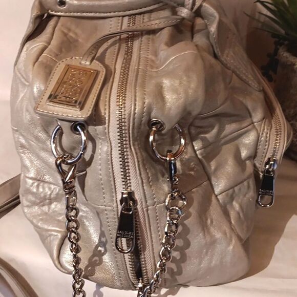 Badgley Mischka Kisha Large Bag - Picture 3 of 14